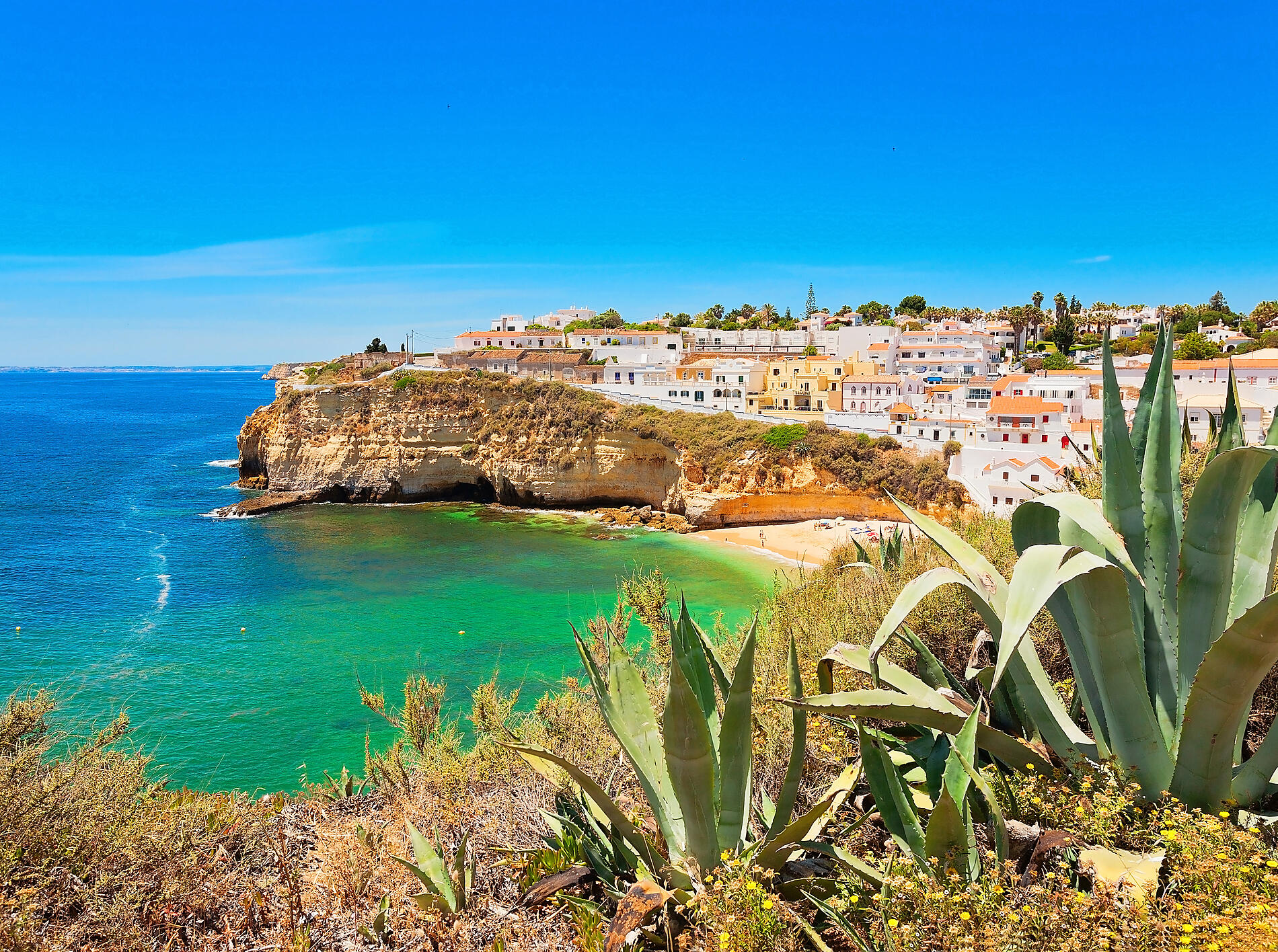 Vulkaninseln und historische Städte im Nordatlantik Vulkaninseln und historische Städte im Nordatlantik