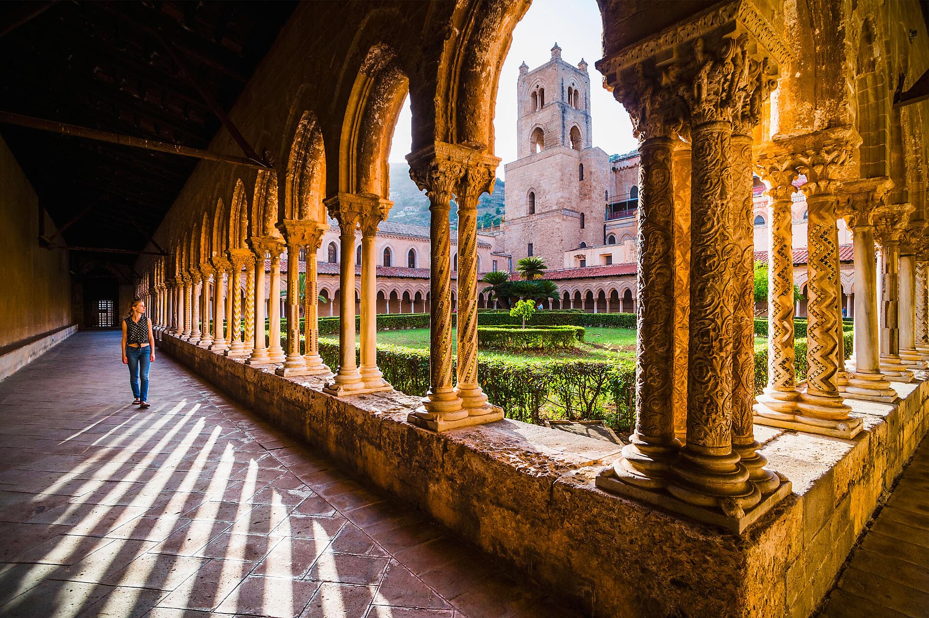 Kreuzfahrt durch das Mittelmeer: Sizilien, Sardinien und Mallorca – mit Smithsonian Journeys 