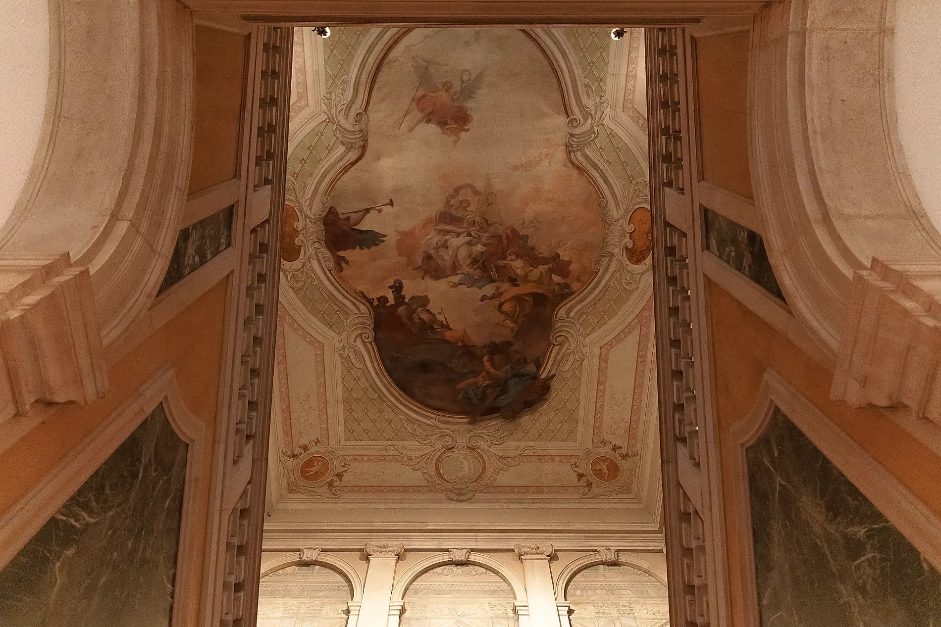 Künstlerische Adria mit der Pinault Collection  