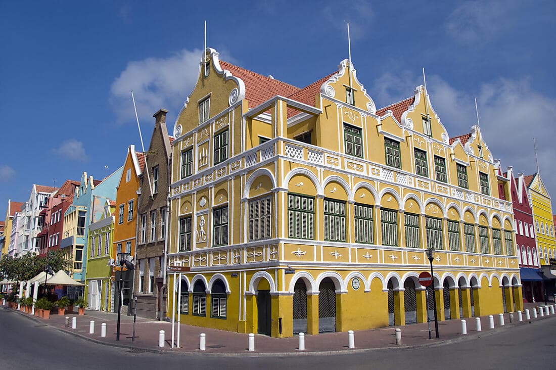 OVERNIGHT IN CURACAO (1 NIGHT)