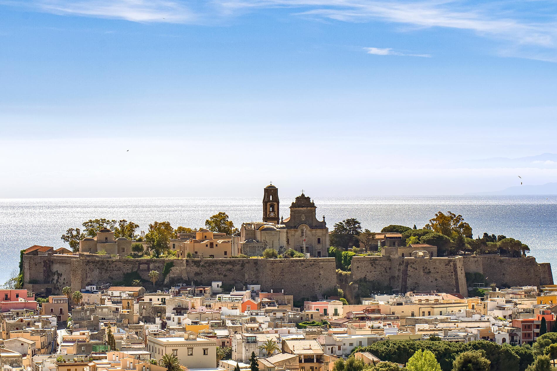 Von Ligurien bis nach Sizilien – unter den Segeln der Le Ponant