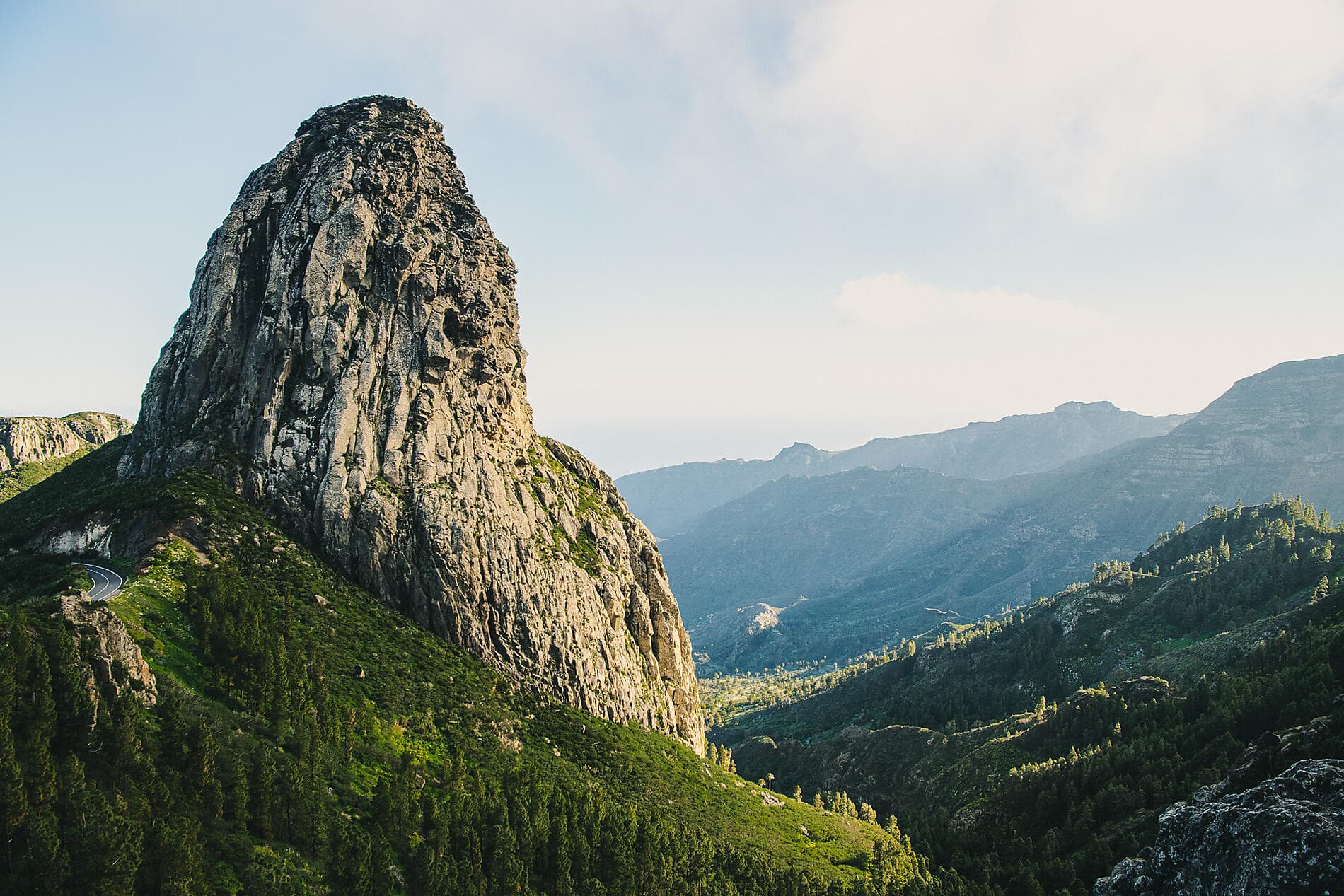 Vulkaninseln und historische Städte im Nordatlantik 