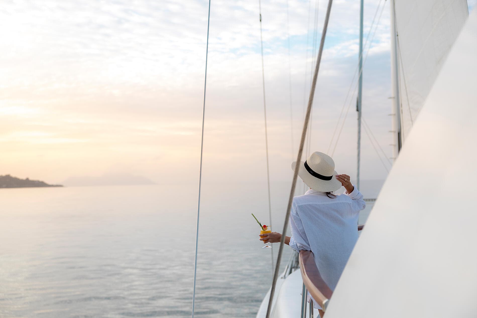 Unterwegs unter Segeln im Herzen der Kleinen Antillen 