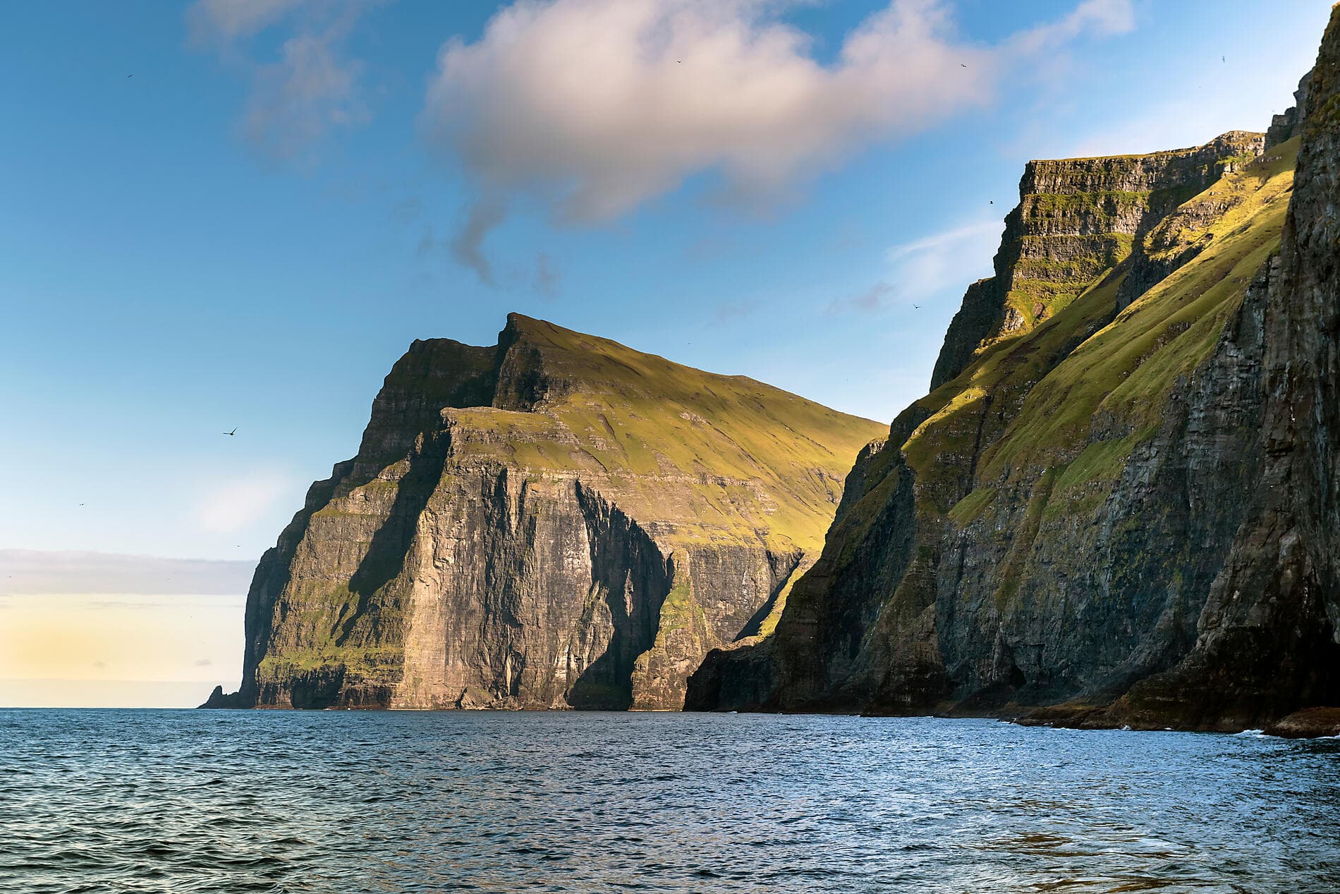 Wilde Landschaften in Schottland, auf den Färöer und Island 