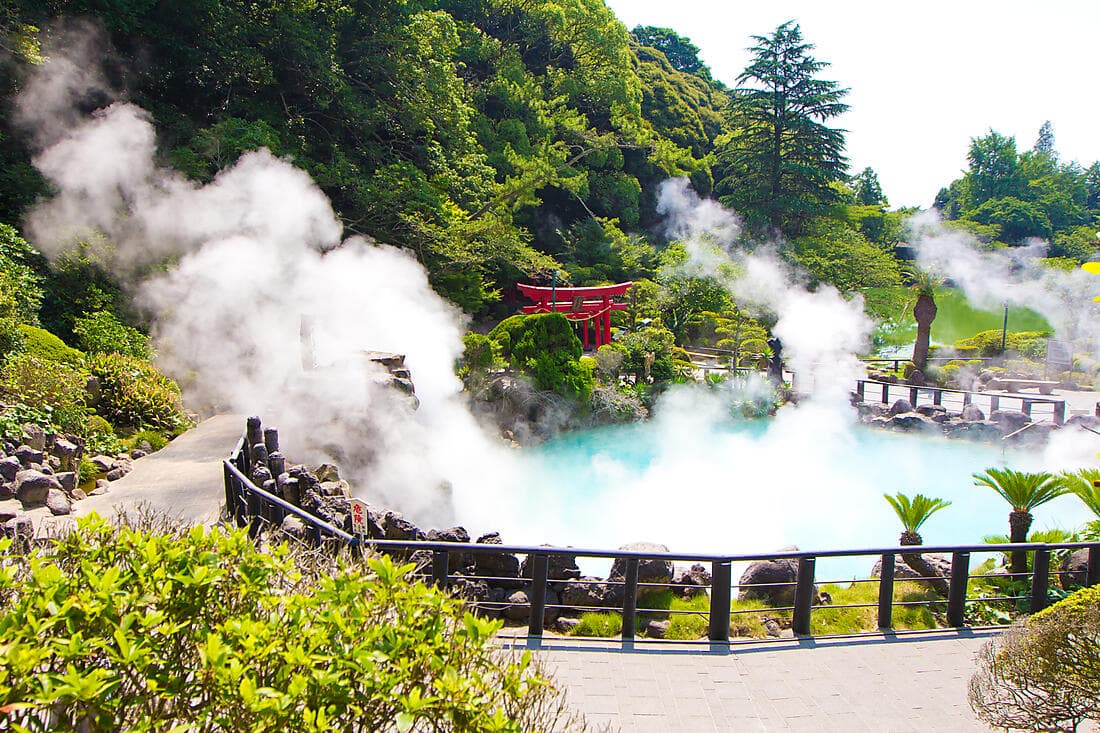 Japans uralte Traditionen und legendäre Schreine
