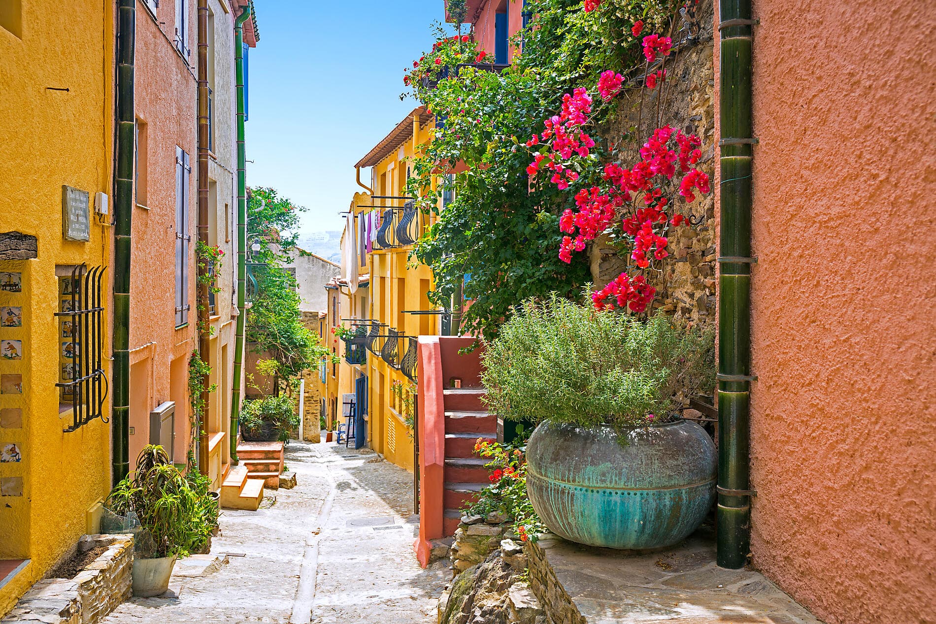 Von den katalanischen Küsten bis nach Italien 