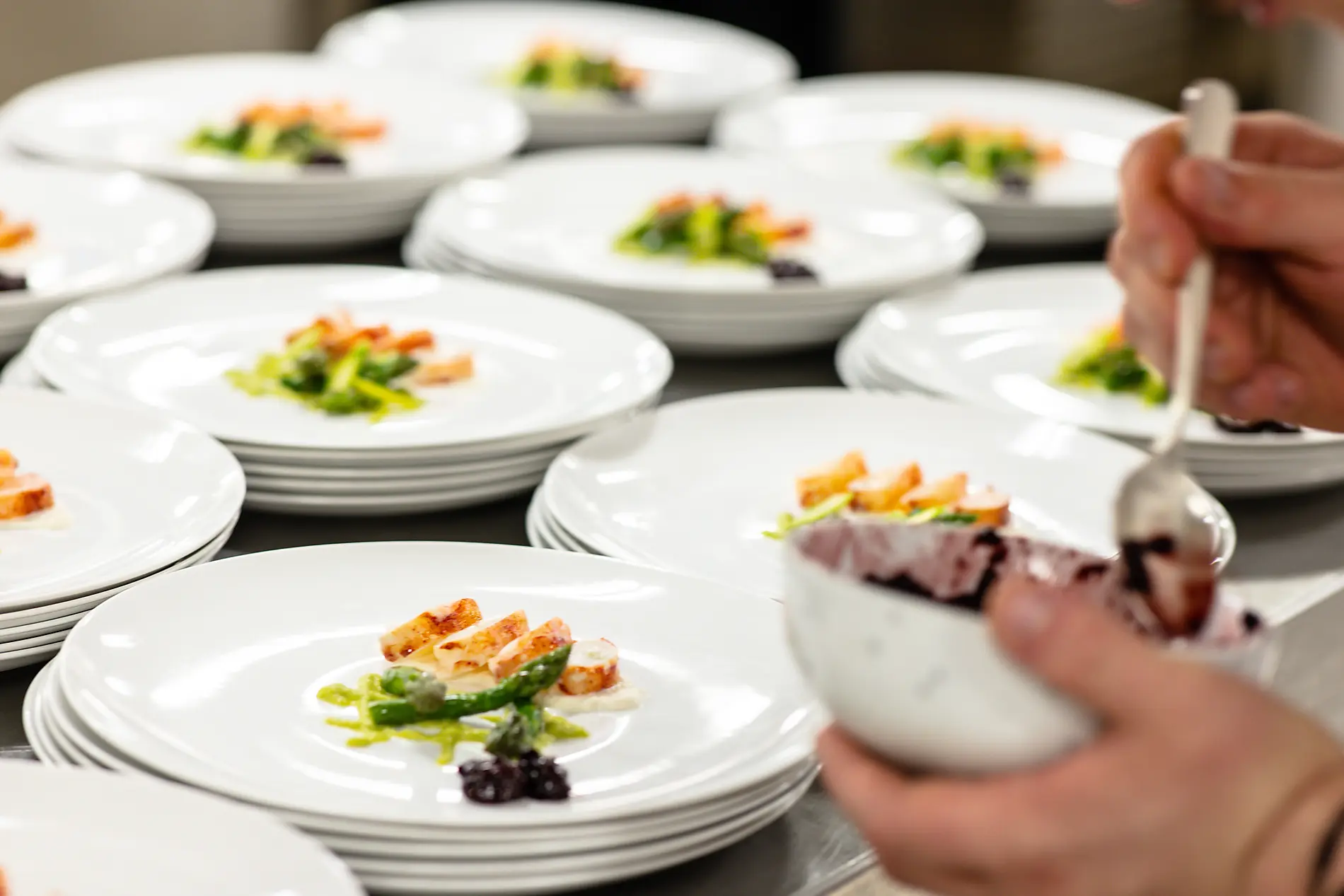 Kulinarisches Abenteuer entlang der Fjorde Norwegens 
