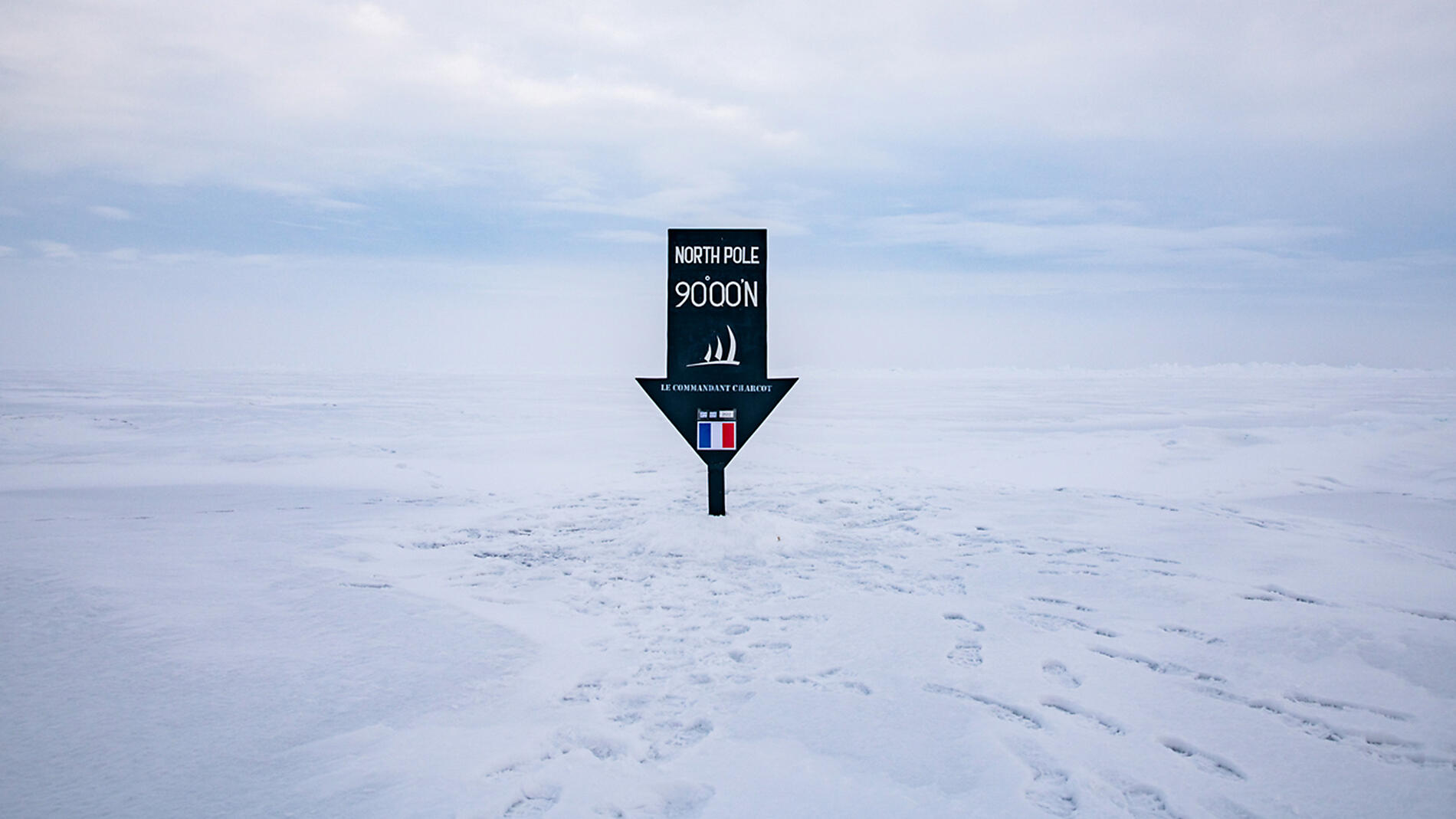 Der geografische Nordpol und die Ostküste Grönlands Der geografische Nordpol und die Ostküste Grönlands